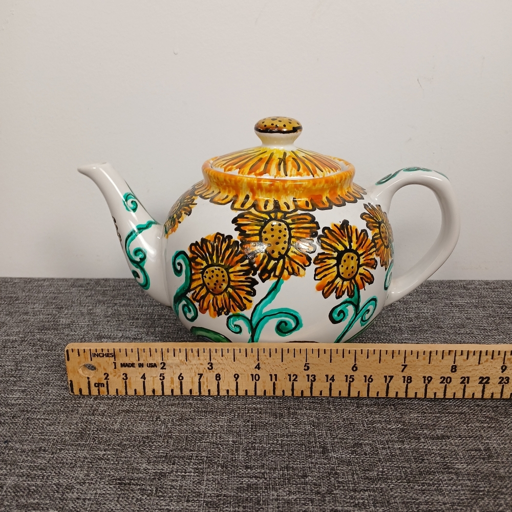 Sunflower Teapot Farmhouse Kitchen Decor Ceramic White Handpainted Floral Lid 8" - Picture 10 of 11